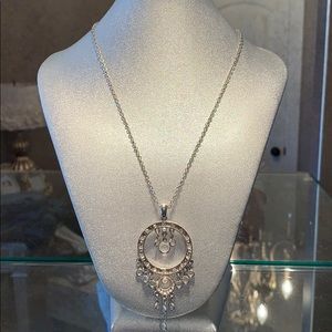 🌺New York & Co Necklace (Adjustable)